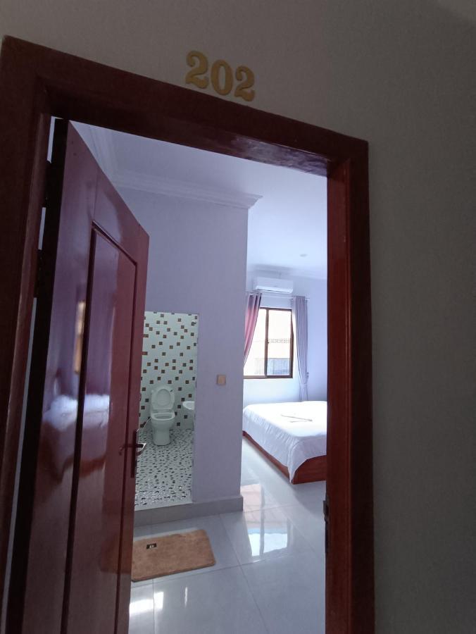 Orchid 101 Hotel Kampot Exterior photo
