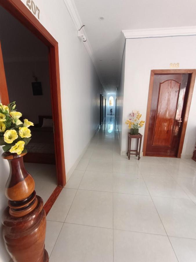 Orchid 101 Hotel Kampot Exterior photo