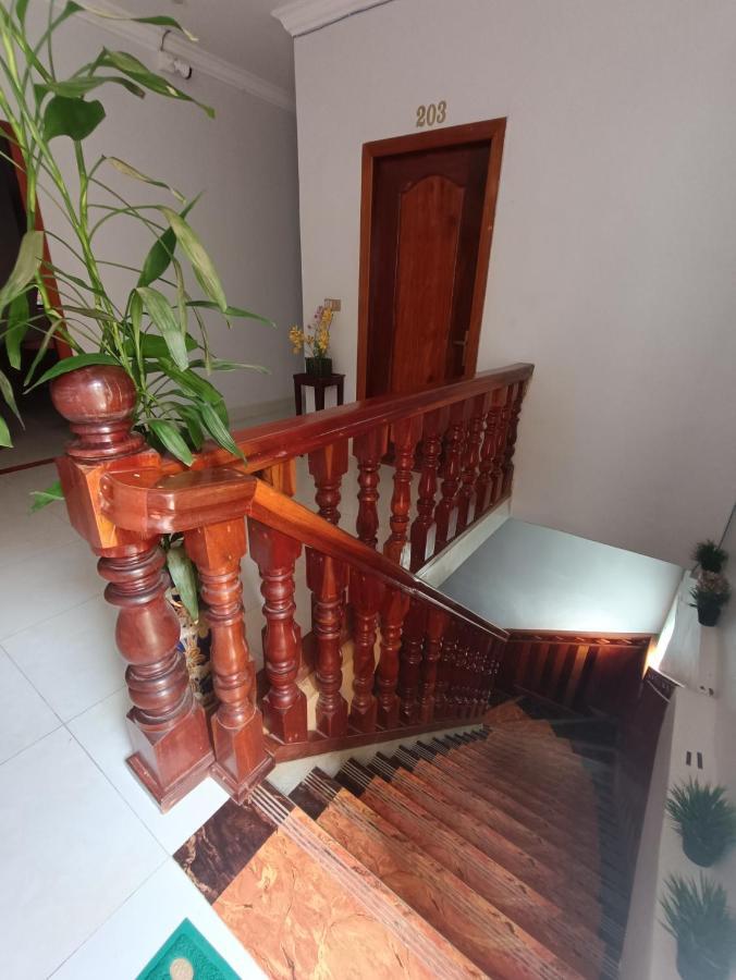 Orchid 101 Hotel Kampot Exterior photo