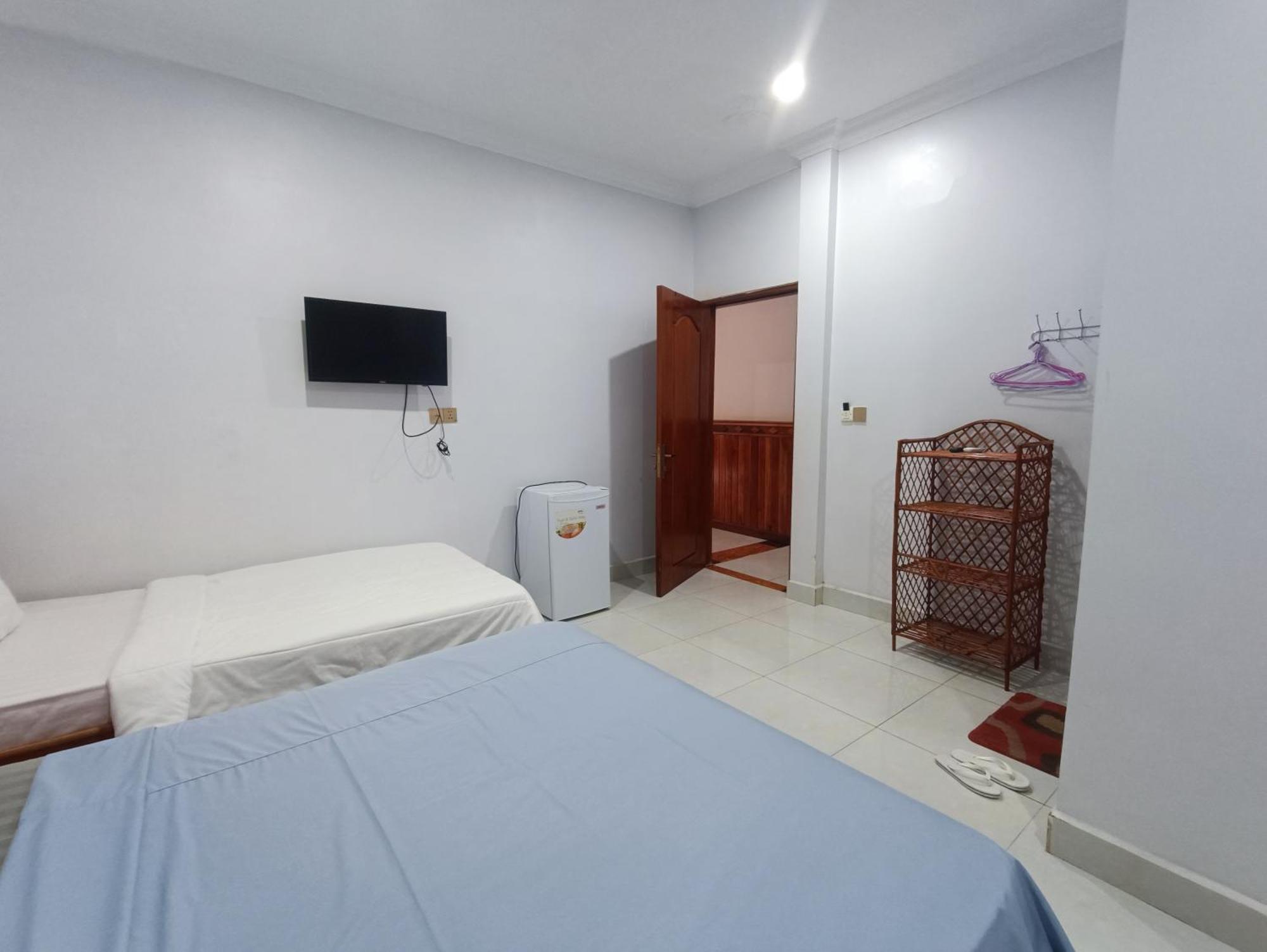 Orchid 101 Hotel Kampot Exterior photo