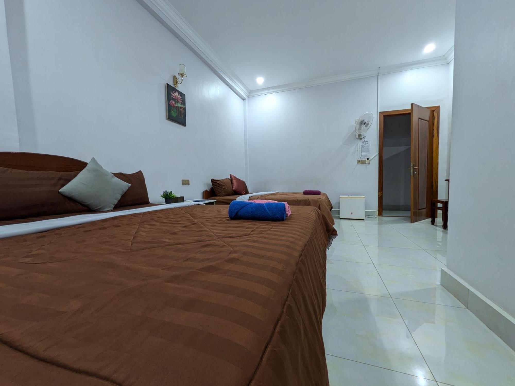 Orchid 101 Hotel Kampot Exterior photo