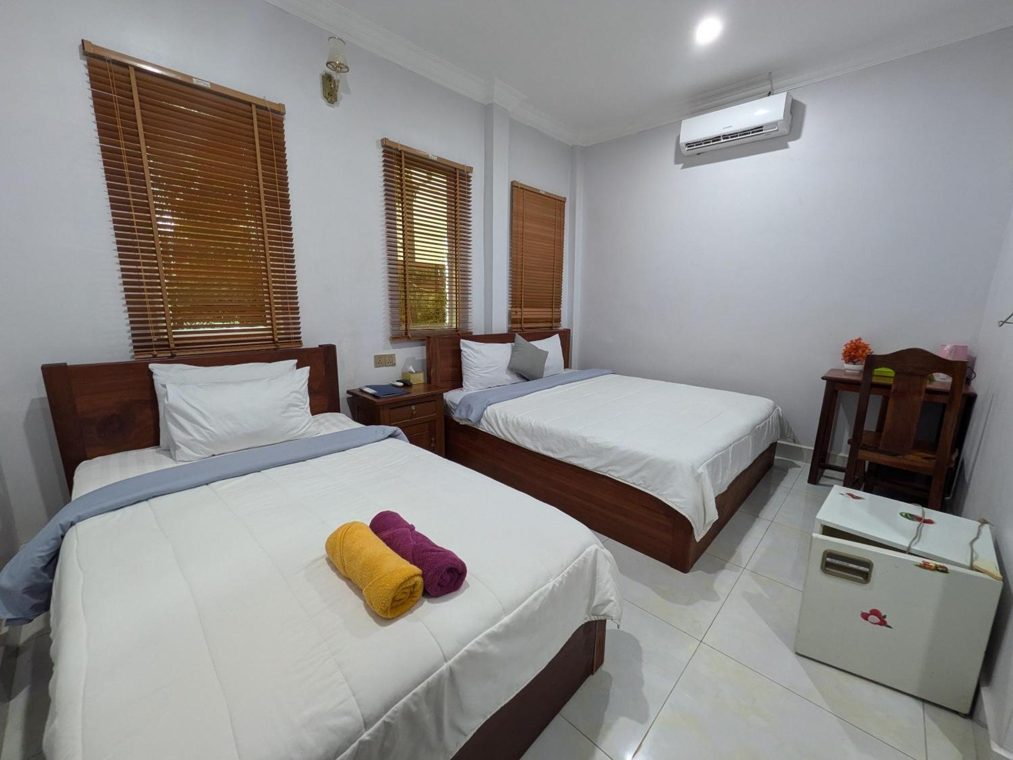 Orchid 101 Hotel Kampot Exterior photo