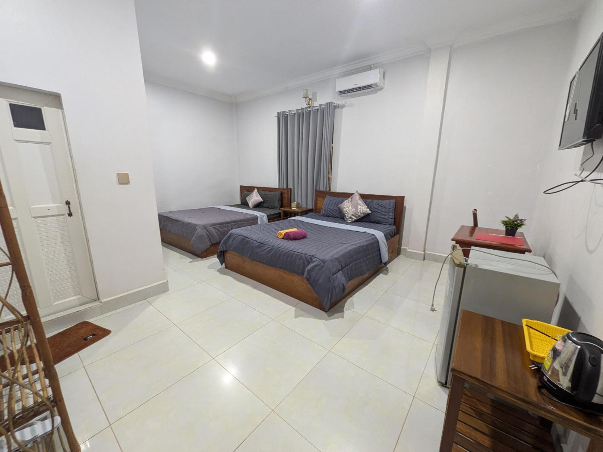 Orchid 101 Hotel Kampot Exterior photo